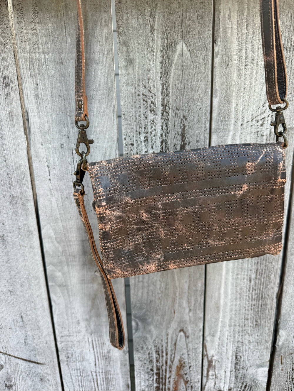 Bed Stu Distressed Gen Leather Bayshore Perforated Crossbody/Clutch RARE Grey - Picture 11 of 13